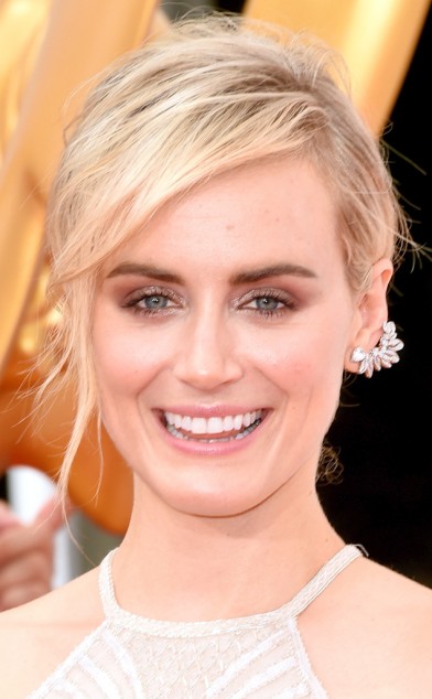 Taylor Schilling Fotoğrafı