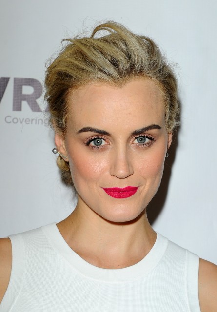 Taylor Schilling Fotoğrafı