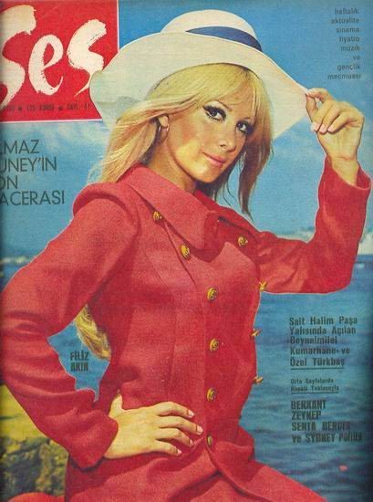 Filiz Akın Fotoğrafı