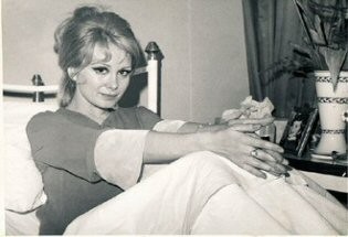 Filiz Akın Fotoğrafı