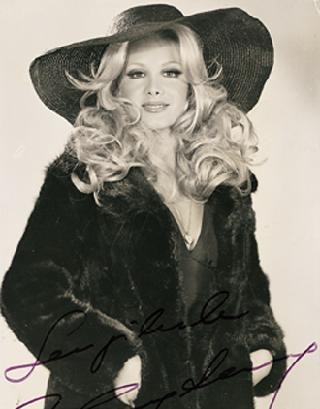 Filiz Akın Fotoğrafı