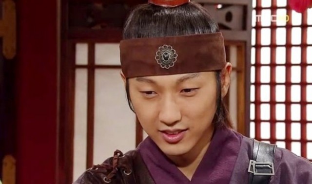 Lee Seung-hyo Fotoğrafı