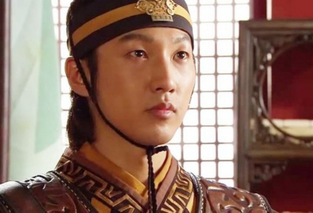 Lee Seung-hyo Fotoğrafı