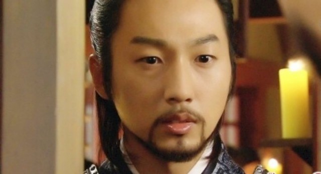 Lee Seung-hyo Fotoğrafı