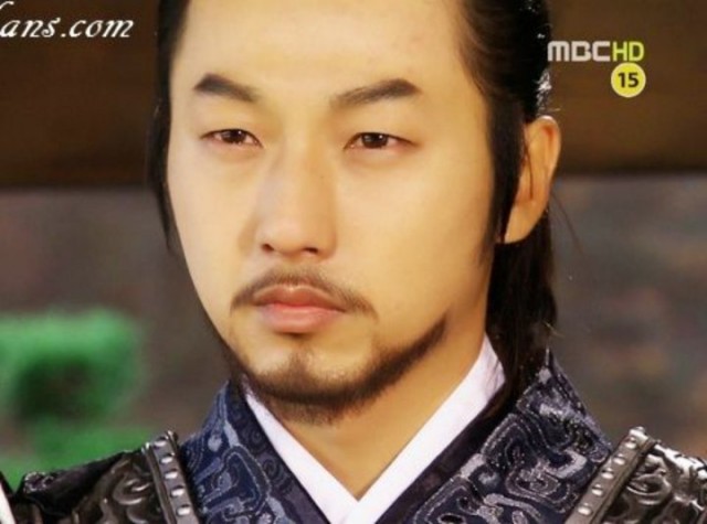 Lee Seung-hyo Fotoğrafı