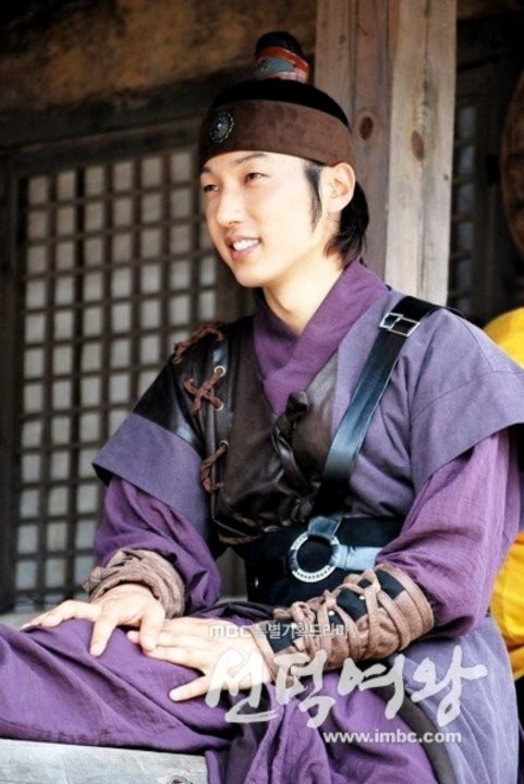 Lee Seung-hyo Fotoğrafı