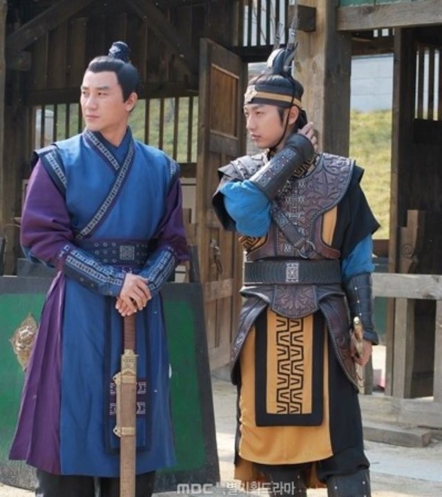 Lee Seung-hyo fotoğrafı