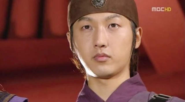 Lee Seung-hyo Fotoğrafı