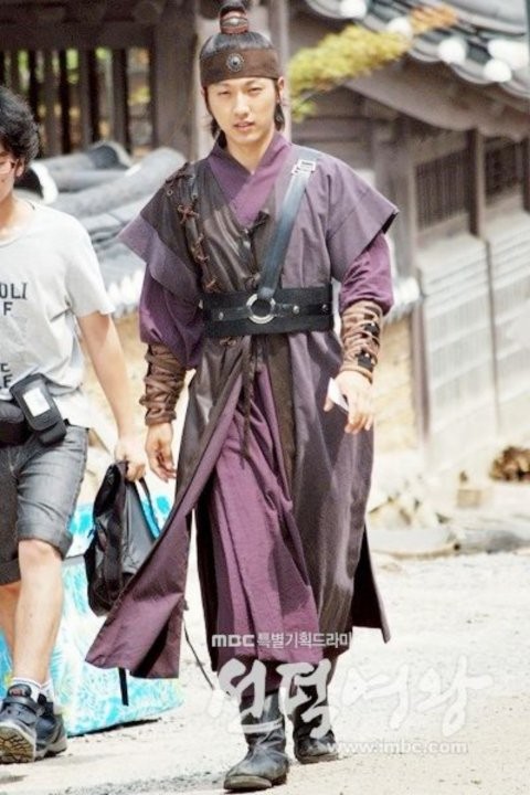 Lee Seung-hyo Fotoğrafı