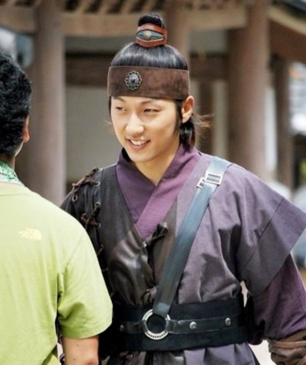 Lee Seung-hyo Fotoğrafı