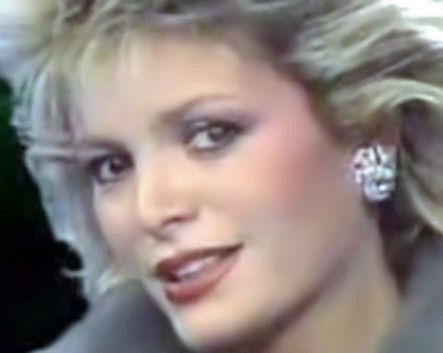 Ajda Pekkan Fotoğrafı