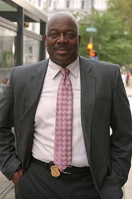 Thom Barry Fotoğrafı