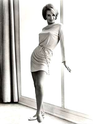 Angie Dickinson fotoğrafı