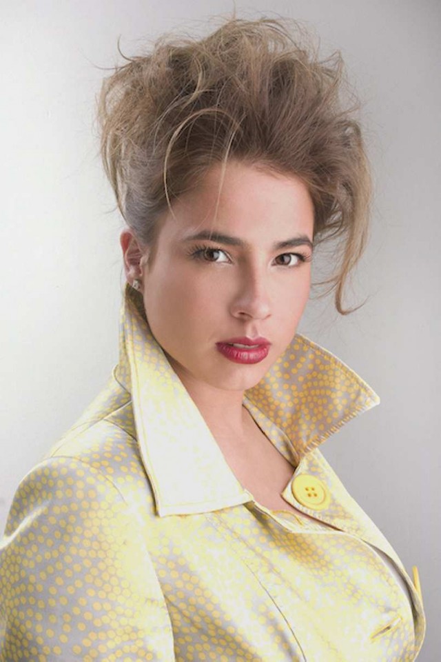 Carla Giraldo Fotoğrafı