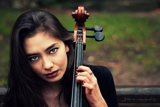 Neslihan Atagül Fotoğrafı