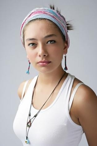 Neslihan Atagül Fotoğrafı