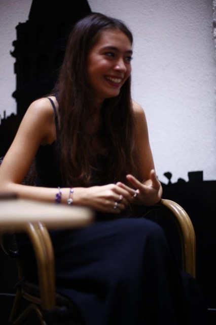 Neslihan Atagül Fotoğrafı