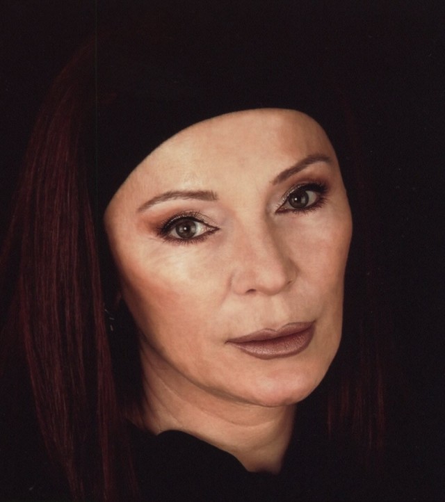 Işık Yenersu fotoğrafı