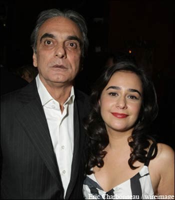 Atossa Leoni fotoğrafı