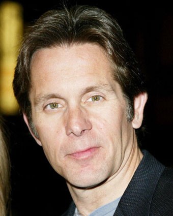 Gary Cole fotoğrafı