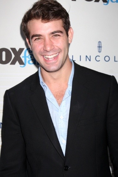 James Wolk fotoğrafı