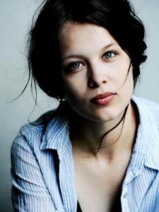 Paula Beer Fotoğrafı