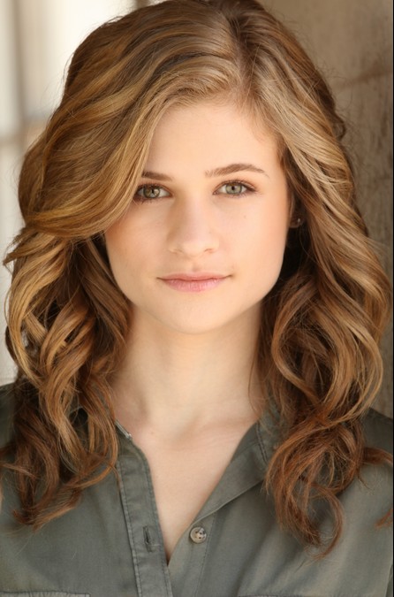 Jenna Boyd Fotoğrafı