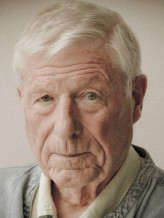 John Woodvine fotoğrafı