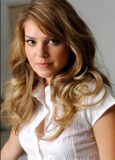 Aslı Enver Fotoğrafı