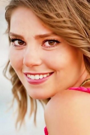 Aslı Enver Fotoğrafı