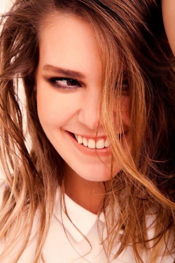 Aslı Enver Fotoğrafı