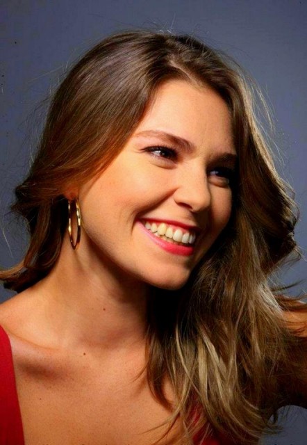 Aslı Enver Fotoğrafı