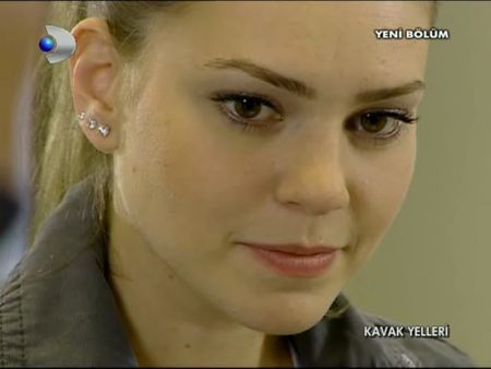 Aslı Enver Fotoğrafı