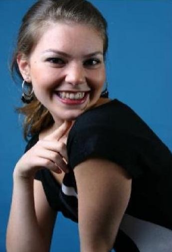 Aslı Enver Fotoğrafı