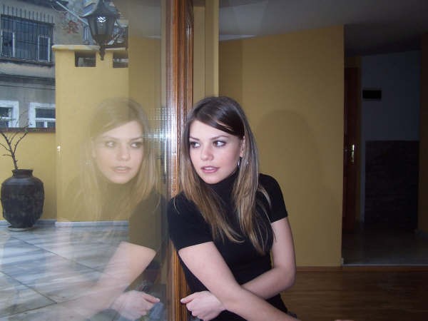 Aslı Enver Fotoğrafı