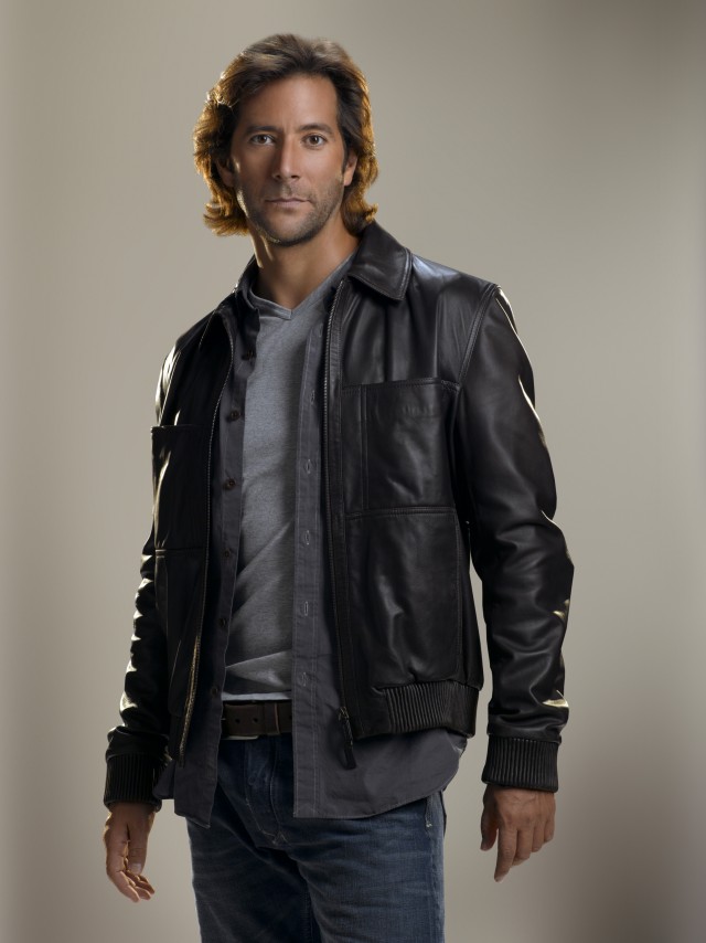 Henry Ian Cusick Fotoğrafı