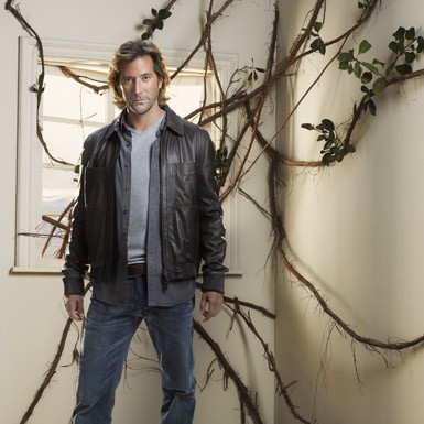 Henry Ian Cusick Fotoğrafı