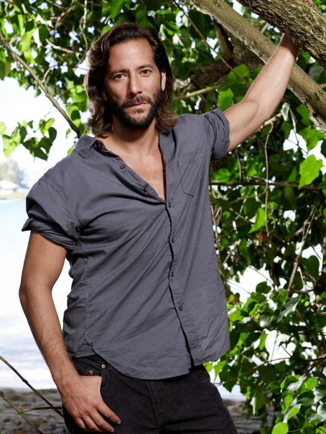 Henry Ian Cusick Fotoğrafı