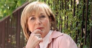 Ayşe Kulin fotoğrafı