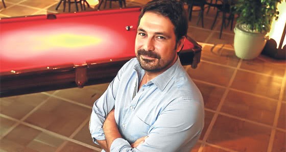 Bülent İnal fotoğrafı