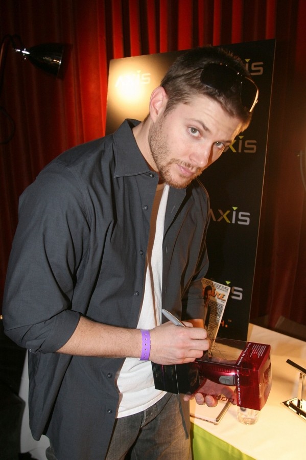 Jensen Ackles Fotoğrafı