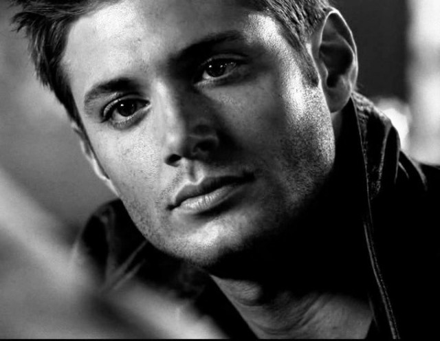 Jensen Ackles Fotoğrafı
