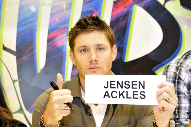 Jensen Ackles Fotoğrafı