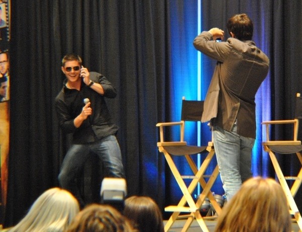 Jensen Ackles Fotoğrafı