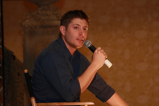 Jensen Ackles Fotoğrafı