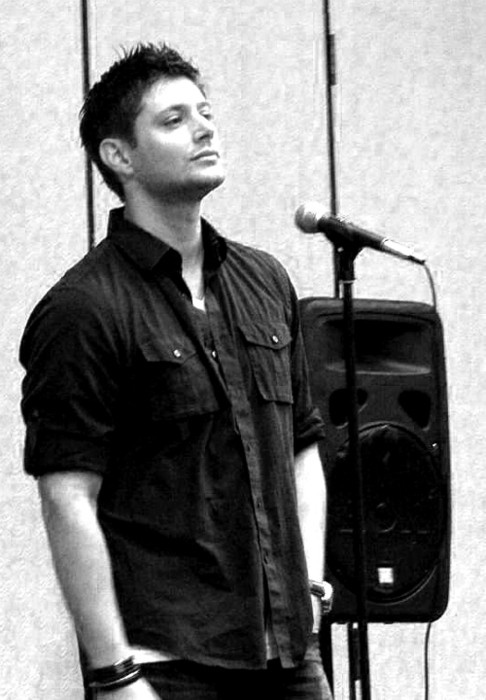 Jensen Ackles Fotoğrafı