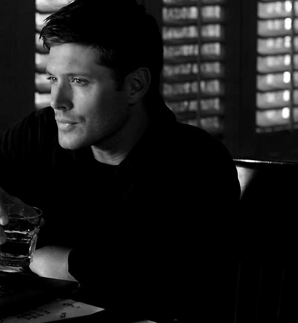 Jensen Ackles Fotoğrafı