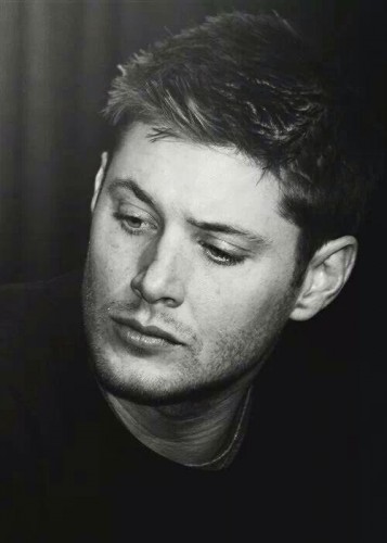 Jensen Ackles Fotoğrafı