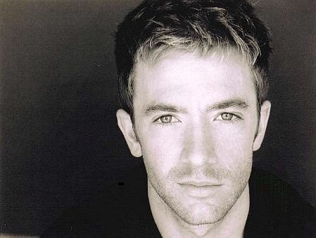 David Faustino fotoğrafı