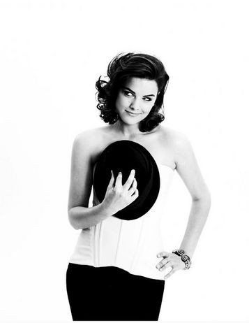 Jaimie Alexander Fotoğrafı